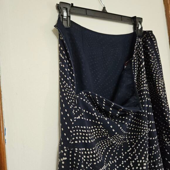 Vintage ADRIANNA PAPELL Navy Blue 100% Silk Midi Flared Asymmetrical Skirt Sz 12 - Picture 6 of 7